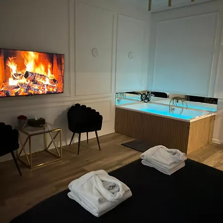 Z Jacuzzi Shine Starowislna Apartmán