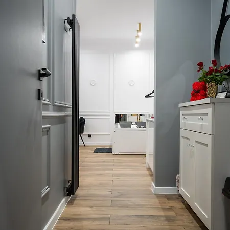 Z Jacuzzi Shine Starowislna 크라쿠프