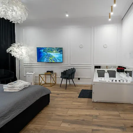 Z Jacuzzi Shine Starowislna Krakow