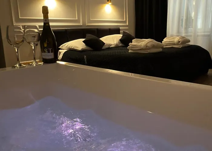 Z Jacuzzi Shine Starowislna * Cracovia