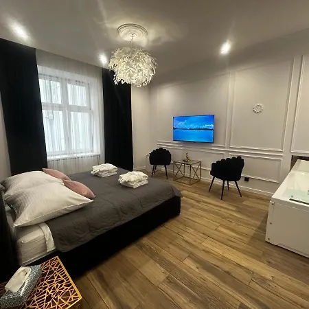 Z Jacuzzi Shine Starowislna Апартаменты *