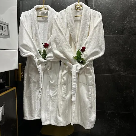 Z Jacuzzi Shine Starowislna * Краков