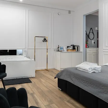 Z Jacuzzi Shine Starowislna * Краков