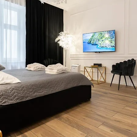 Z Jacuzzi Shine Starowislna Апартаменты