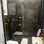 Shine Prywatne Jacuzzi Starowiślna *