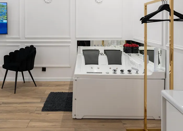 Apartman Z Jacuzzi Shine Starowislna